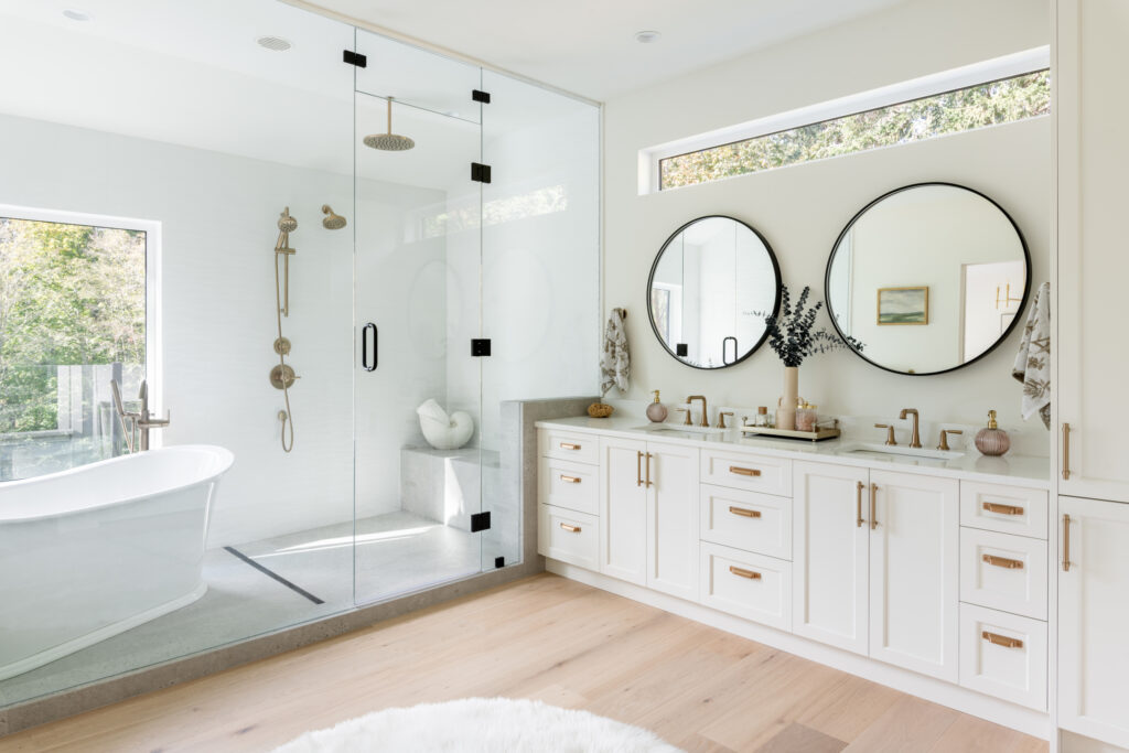 5Acre Farmhouse victoria's best home designer ENSUITE - Innovate Design Collective