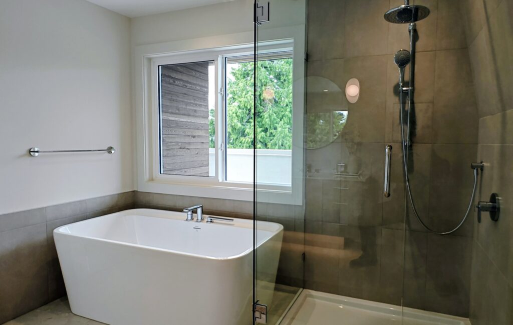 The URBAN NEST primary ensuite - Innovate Design Collective